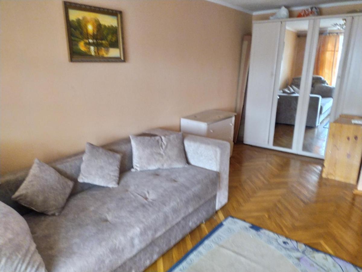Apartment On Oktyabrskaya 105 Bobruisk Ngoại thất bức ảnh